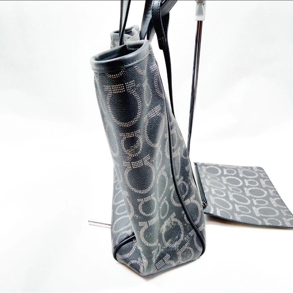 Salvatore Ferragamo Gray Patterned Tote with Pouch - Picture 3 of 9